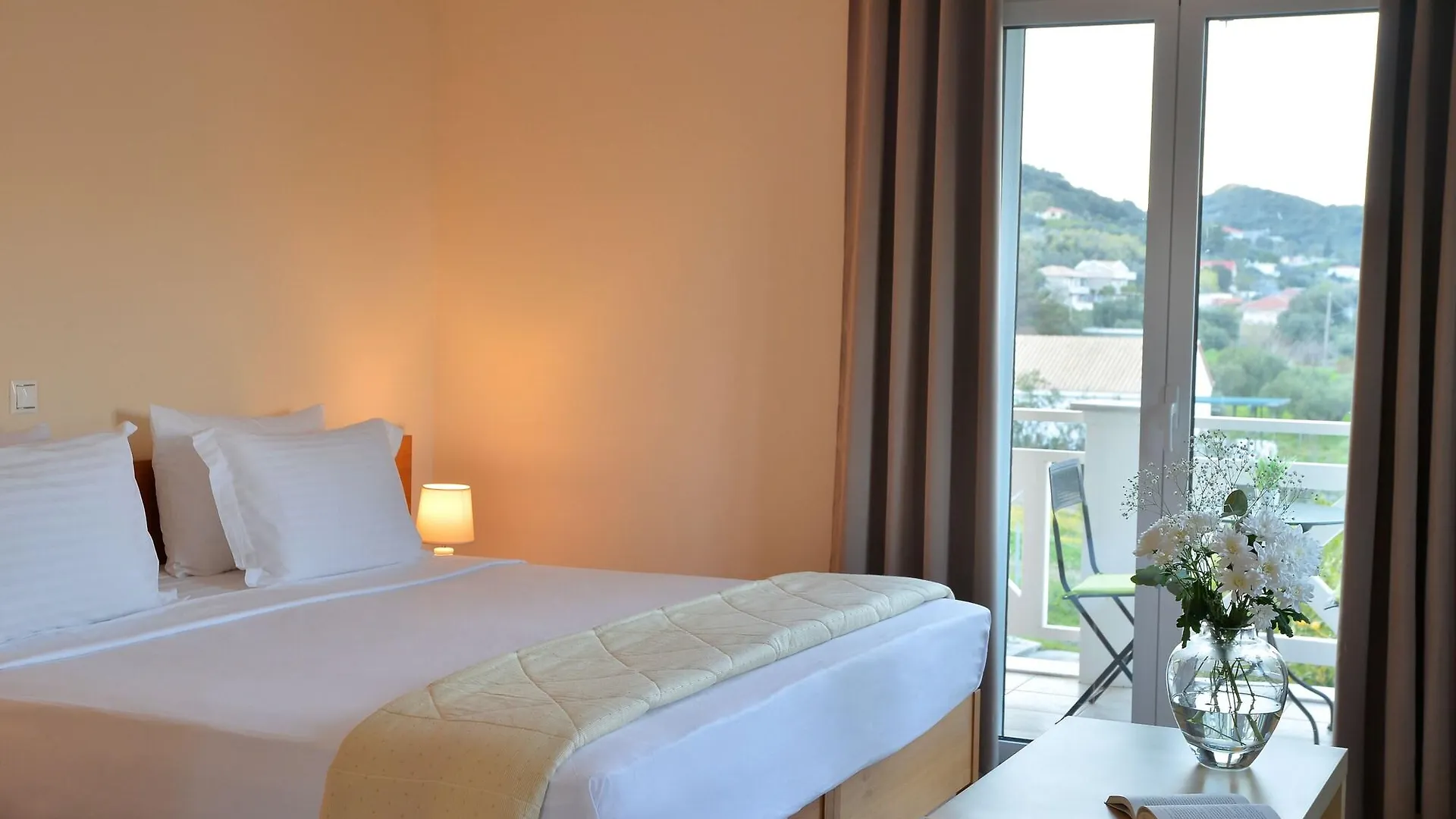 Villa Reverenza Lixouri Apartment